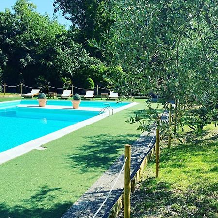 Hotel Borgo Antico Фабриано Экстерьер фото
