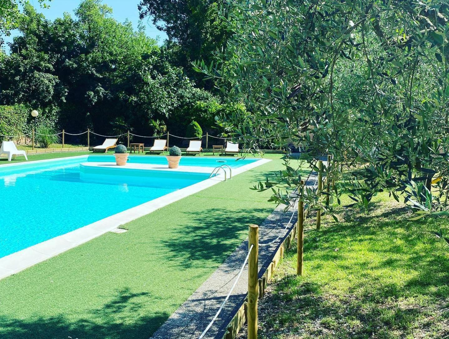Hotel Borgo Antico Фабриано Экстерьер фото