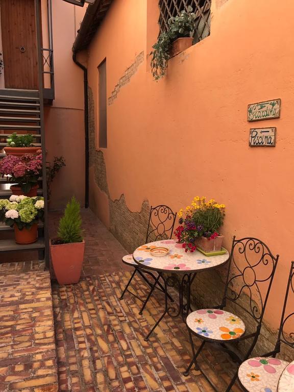 Hotel Borgo Antico Фабриано Экстерьер фото